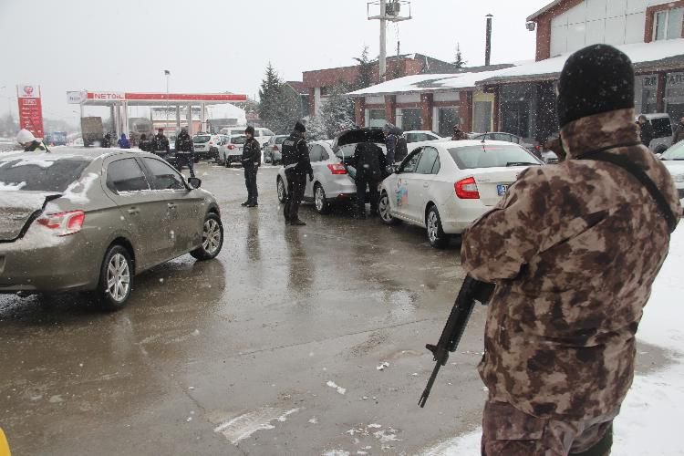 POLİS KENTTE KUŞ UÇURTMUYOR