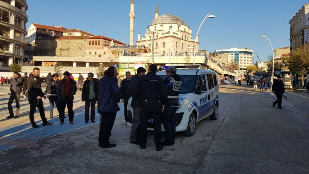 POLİSTEN YABANCI UYRUKLULARA DENETİM