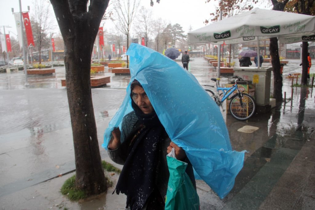 SABAHA KARLA UYANDIK...