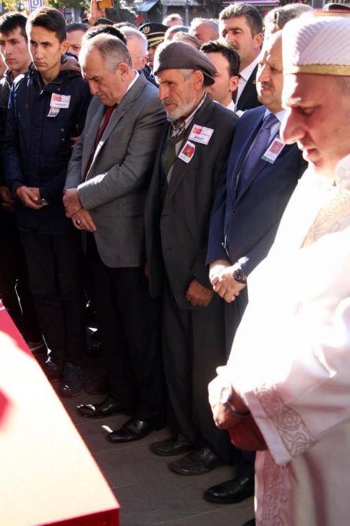 ŞEHİT BABASI METANETİNİ HİÇ KAYBETMEDİ