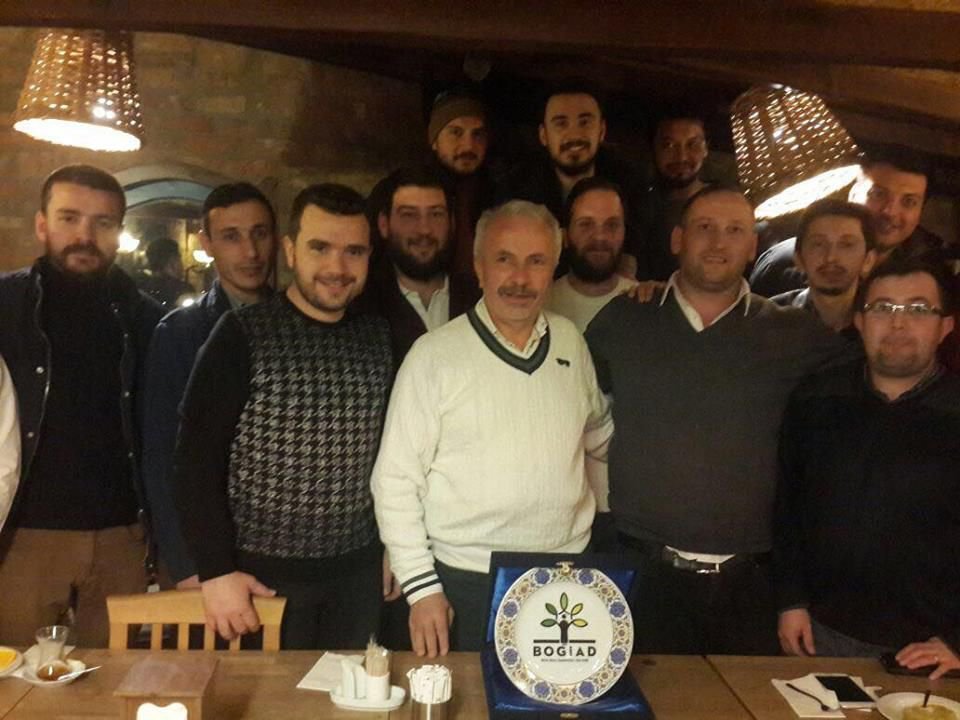 TECRÜBELİ İŞADAMI DENEYİMLERİNİ GENÇLERE AKTARDI