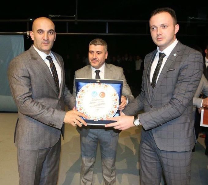 ÜLKÜCÜLER AİBÜ'DE GÖVDE GÖSTERİSİ YAPTI