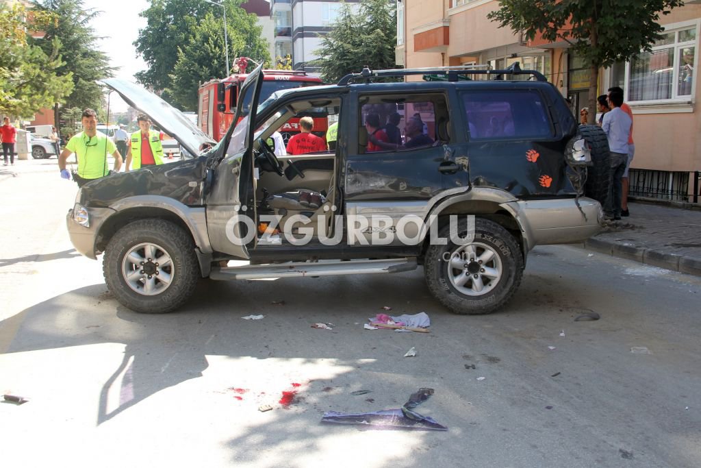 YAN YATAN CİP 5 METRE SÜRÜKLENDİ