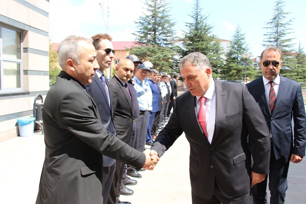 YENİ MÜDÜR GÖREVİNE BAŞLADI