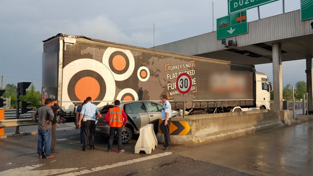 YİNE AYNI MANZARA....