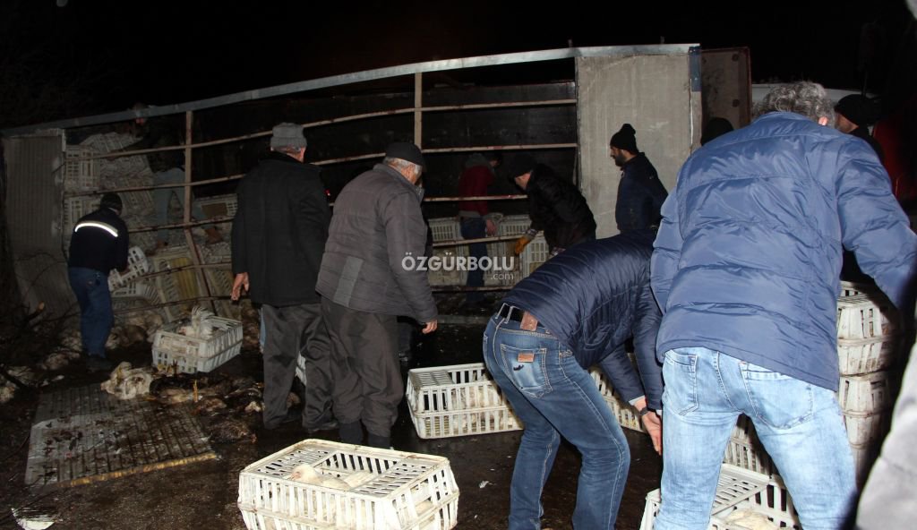 YÜZLERCESİ YOLA SAVRULDU...