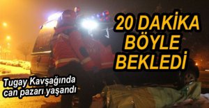 DAKİKALARCA AMBULANSI BEKLEDİ