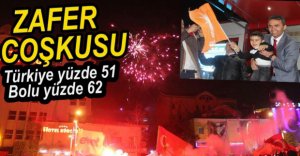 REFERANDUM ZAFERİNE HAVAİ FİŞEKLİ KUTLAMA