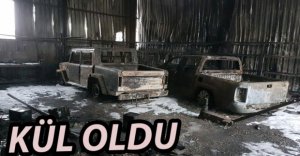 2 KAMYONET VE DEPO KÜL OLDU