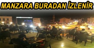 BAHARLA BERABER İLGİ ODAĞI OLDU
