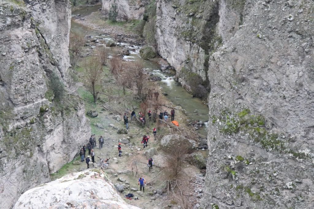 15 YAŞINDAKİ ÇOCUĞUN KORKUNÇ ÖLÜMÜ