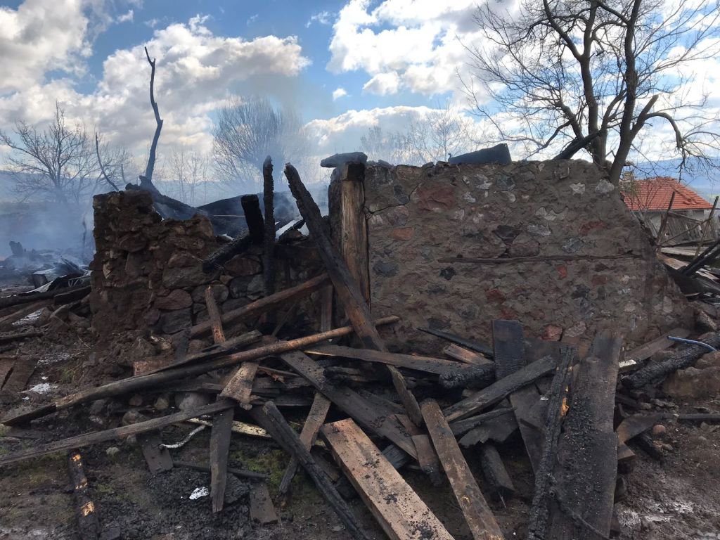 4 EV ALEV ALEV YANDI