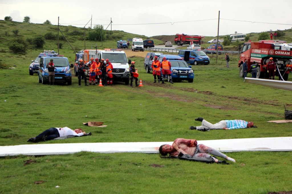 5 FARKLI FELAKET SENARYOSUNU CANLANDIRDILAR