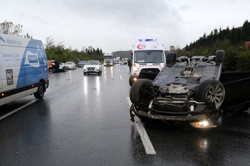 9 ARAÇ BİRBİRİNE GİRDİ