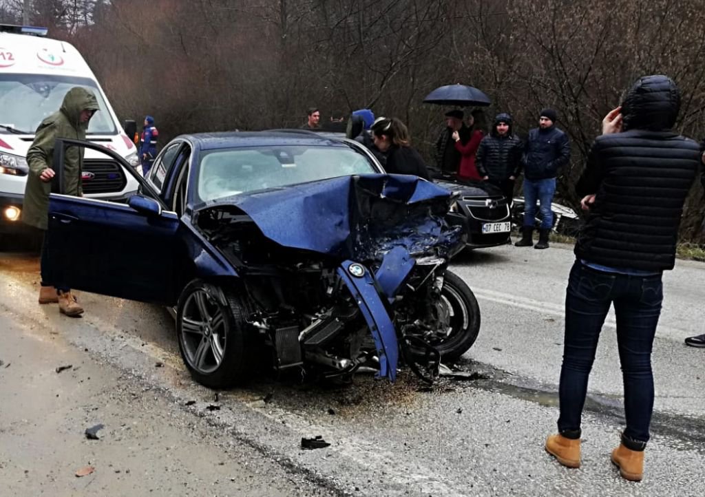 ABANT YOLUNDA ORTALIK SAVAŞ ALANINA DÖNDÜ