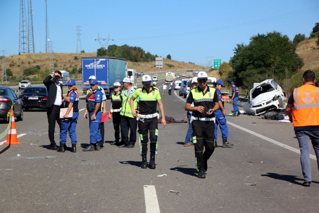 ANNE VE KIZ FECİ ŞEKİLDE HAYATINI KAYBETTİ