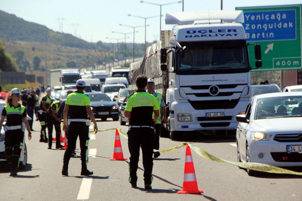 ANNE VE KIZ FECİ ŞEKİLDE HAYATINI KAYBETTİ