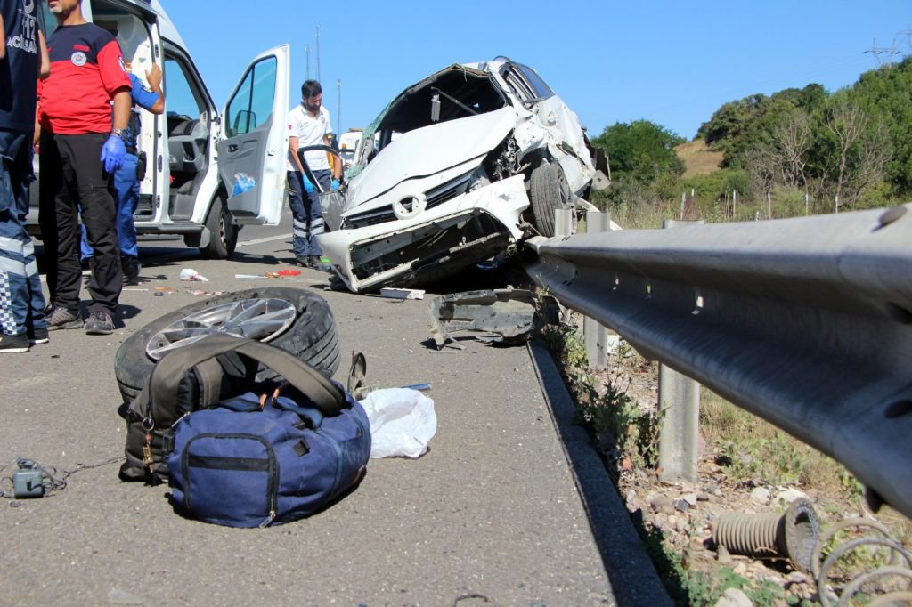 ANNE VE KIZ FECİ ŞEKİLDE HAYATINI KAYBETTİ