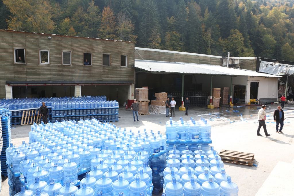 BAŞKAN FELAKETİN YAŞANDIĞI FABRİKADA