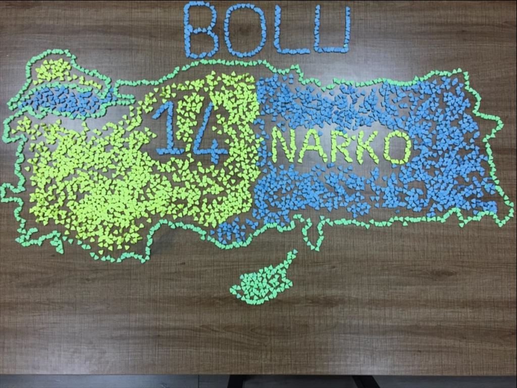 BİNLERCE UYUŞTURUCU HAP ELE GEÇİRİLDİ