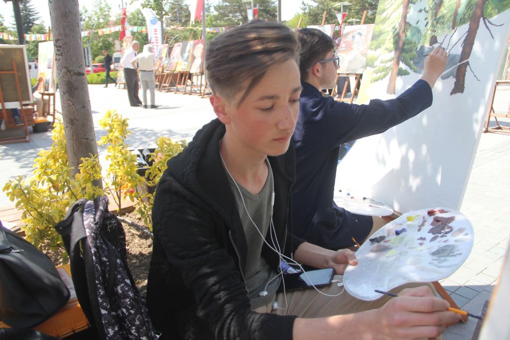 BOLU ONLAR SAYESİNDE SANATA DOYDU