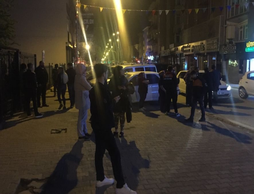 BOLU'DA DEPREM PANİĞİ