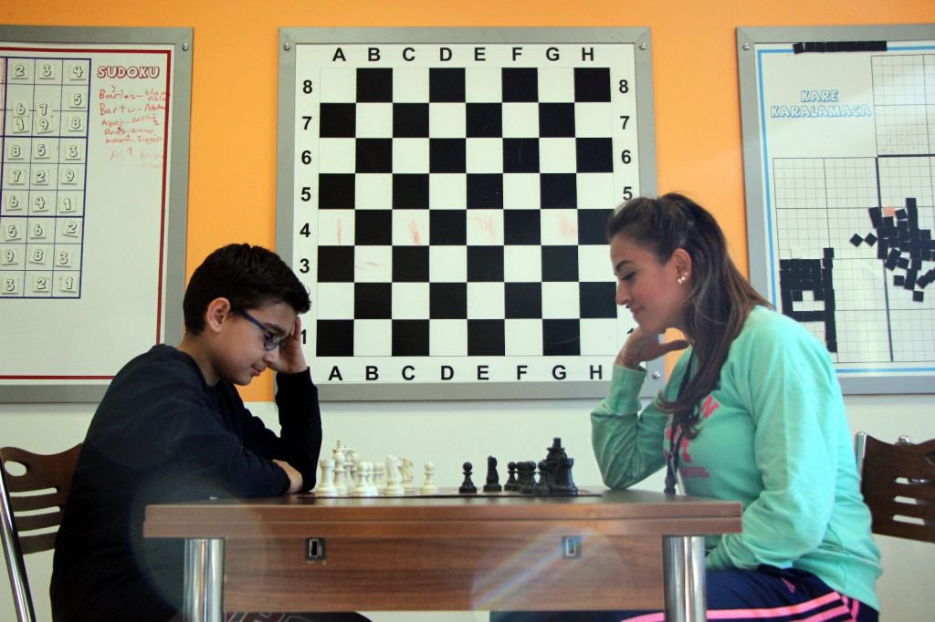 BOLU’NUN GURURU KÜÇÜK SATRANÇ USTASI