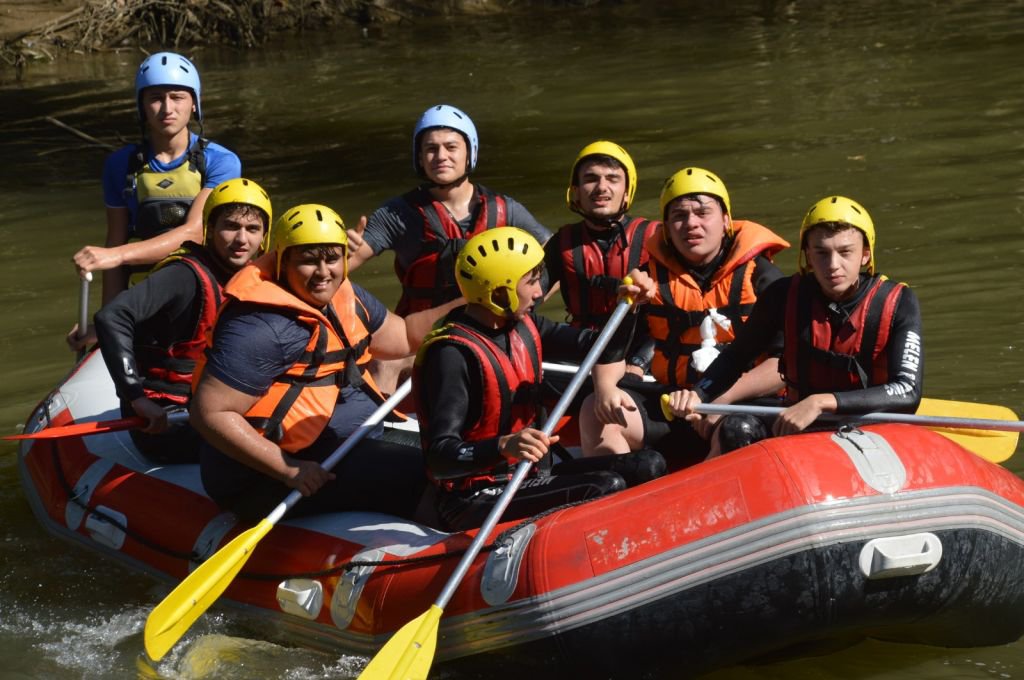 ÇAMKENT LİSESİ ÖĞRENCİLERİ DOYASIYA EĞLENDİ