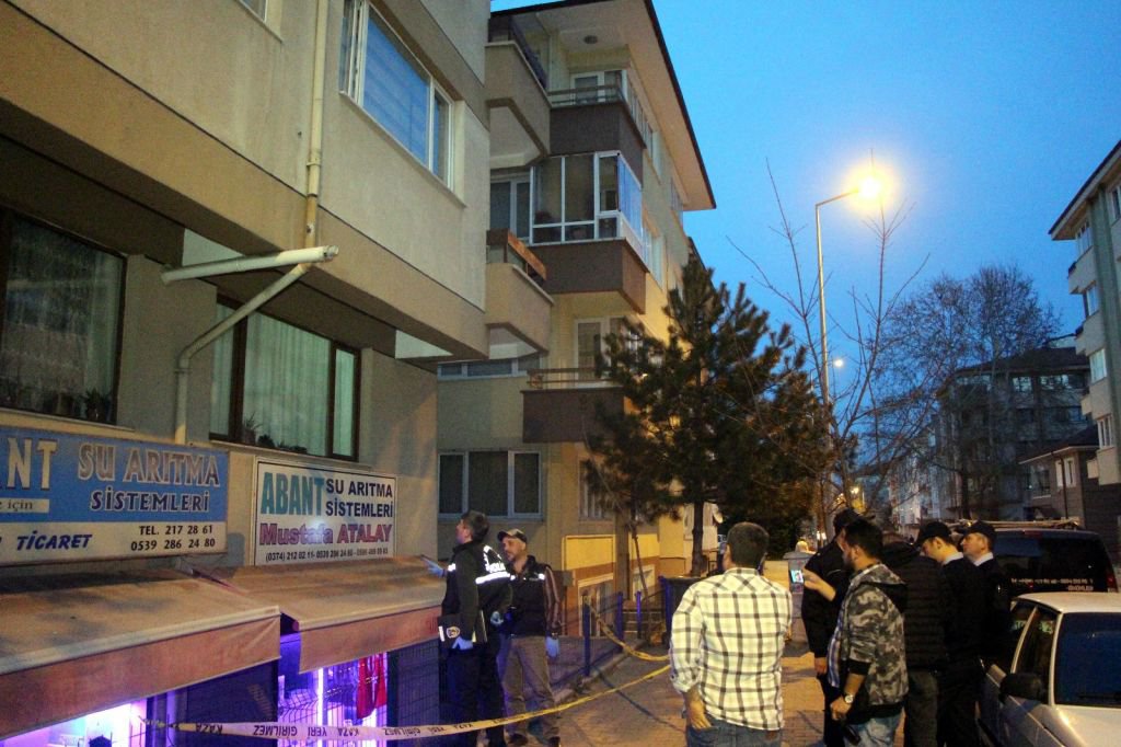 ÇOCUĞUN HAYATINI TENTE KURTARDI