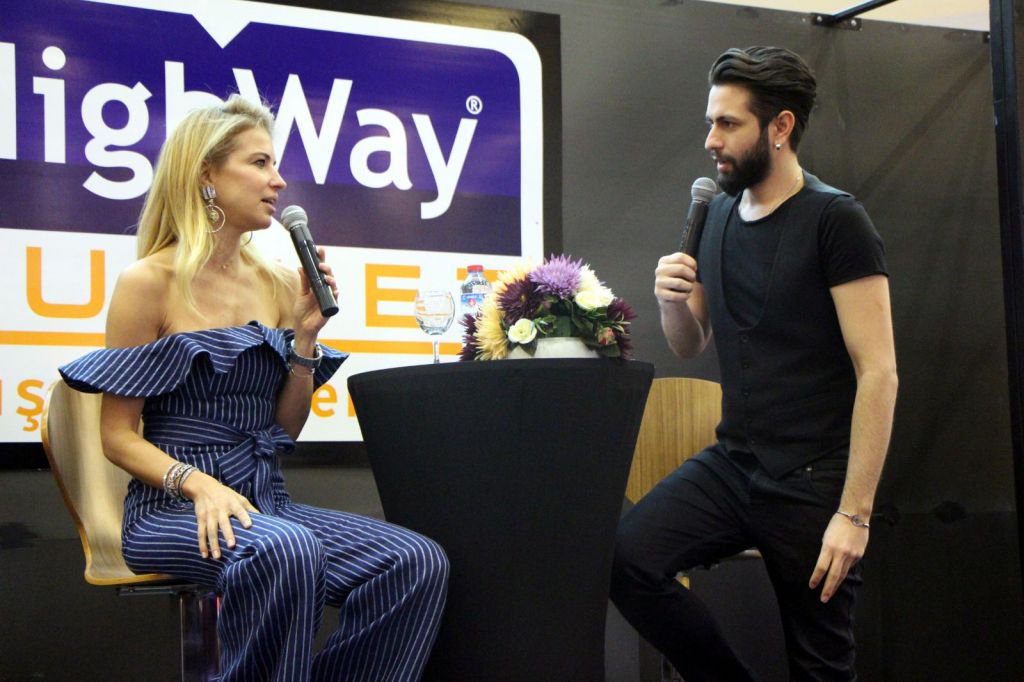 HİGHWAY'DE BURCU ESMERSOY RÜZGARI