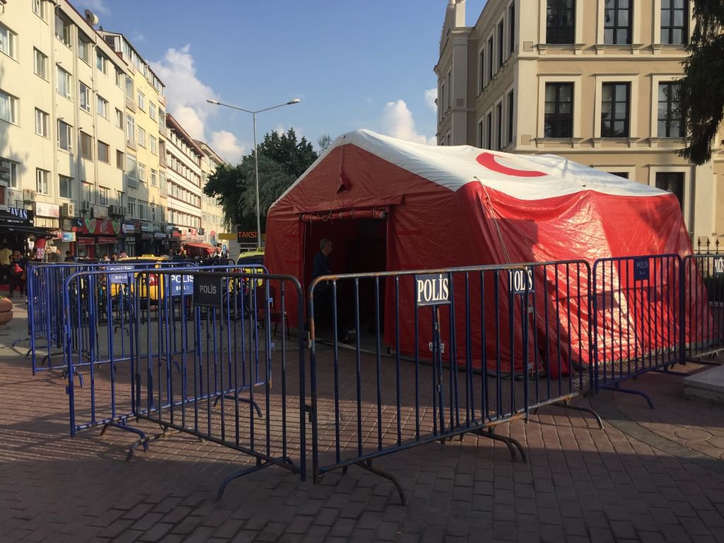 EMNİYET ÇADIRI KURULDU