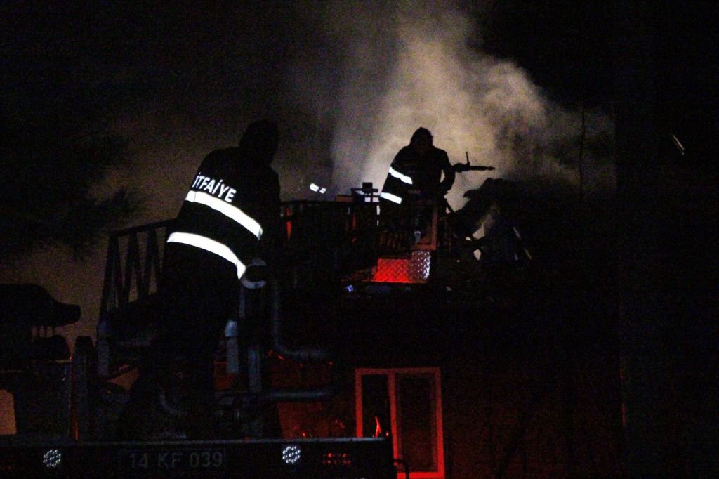 EŞİNDEN SONRA EVİNİ KAYBETTİ