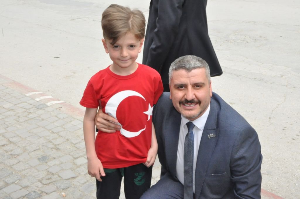 EVCİL’E BÜYÜK SEVGİ