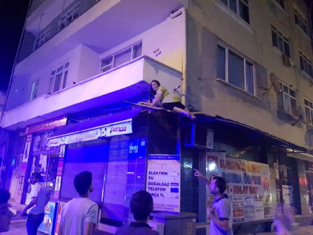 FACİAYI TENTE ÖNLEDİ