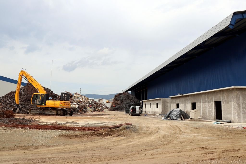 15 İŞÇİ ZEHİRLENDİ