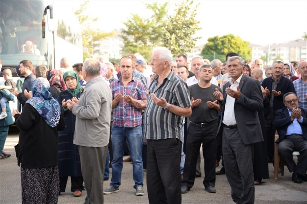 HACI ADAYLARI YOLA ÇIKTI