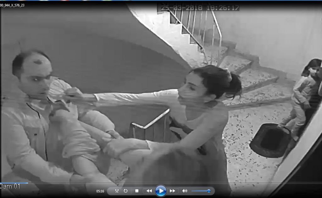 VİDEO HABER - HAMİLE KADINA VE EŞİNE SİLAH ÇEKTİ