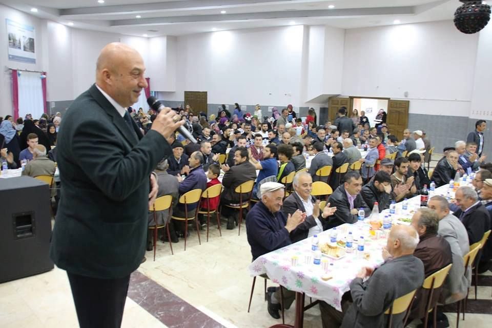 HER GÜN YÜZLERCE KİŞİYE İFTAR VERİLİYOR