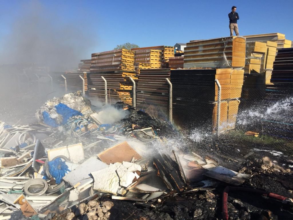 HURDALIKTA YANGIN ÇIKTI