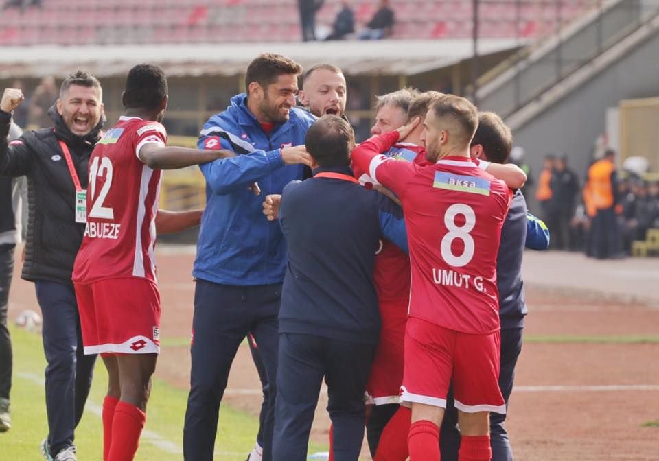 İÇ SAHA KABUSU DEVAM EDİYOR