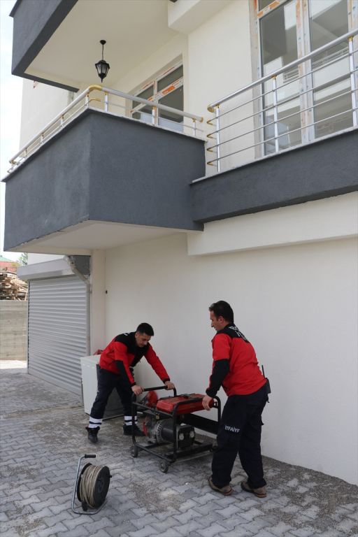 İTFAİYE, HASTA ÇOCUĞUN YARDIMINA KOŞTU