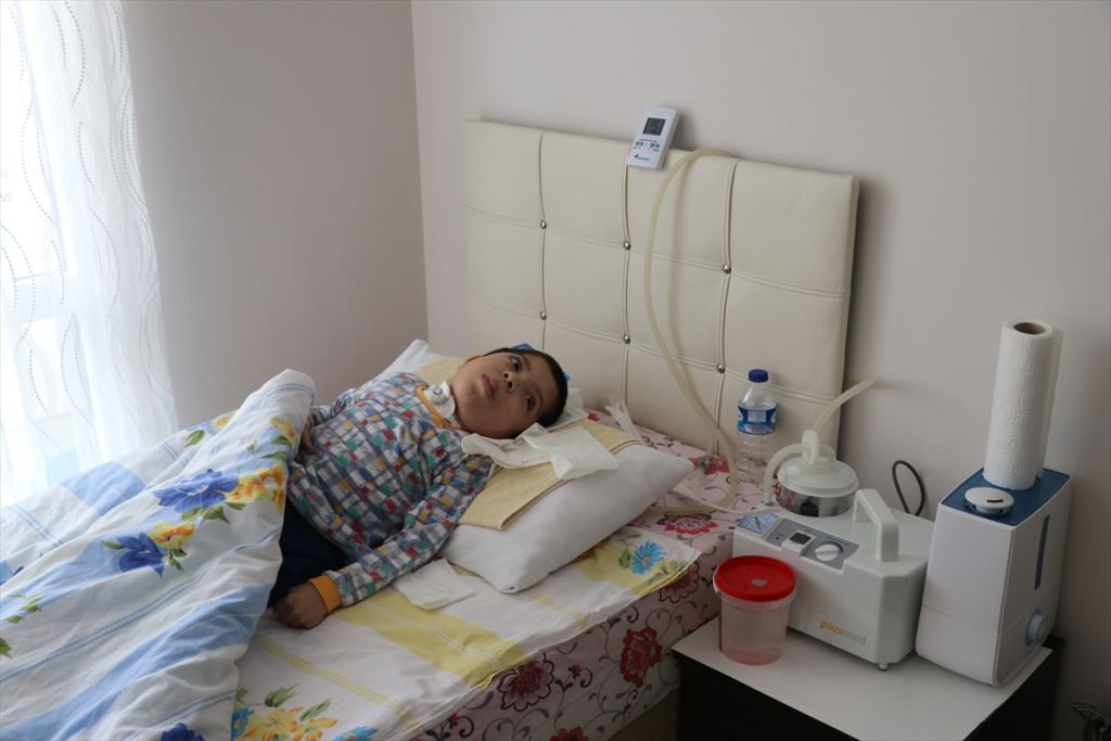 İTFAİYE, HASTA ÇOCUĞUN YARDIMINA KOŞTU