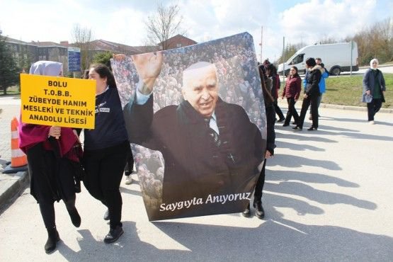 İZZET BABA MEZARINDA ANILDI