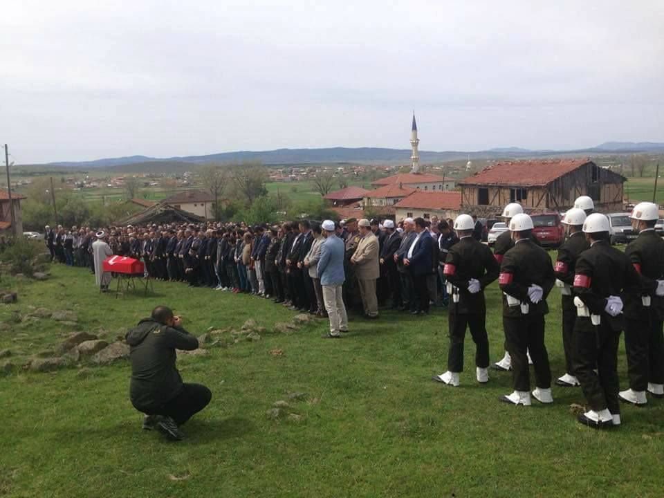 KIBRIS GAZİSİ TÖRENLE SON YOLCULUĞUNA UĞURLANDI