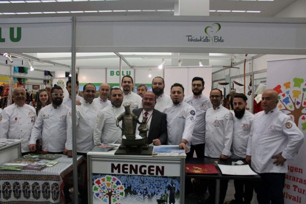 MENGEN, GASTRONOMİ ZİRVESİNDE FARKINI KONUŞTURDU