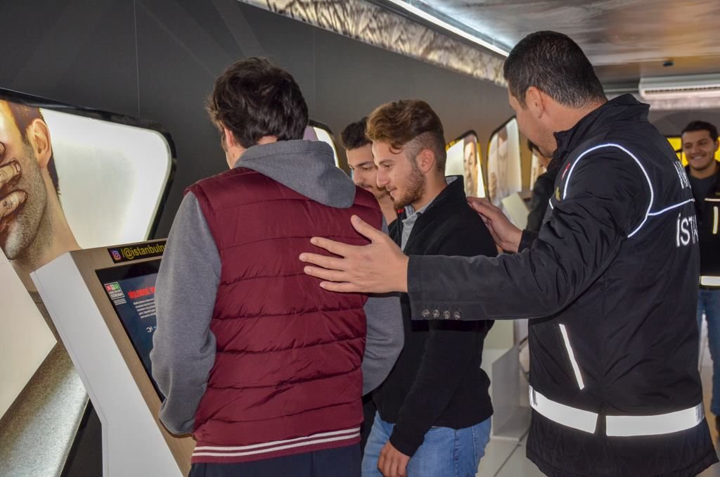 NARKOTİK TIRI ÜNİVERSİTEDE