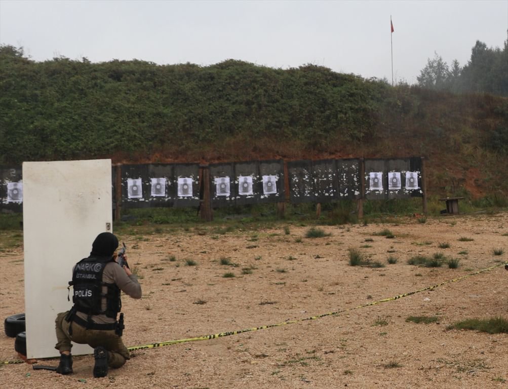 NARKOTİMLER ATTIĞINI VURUYOR