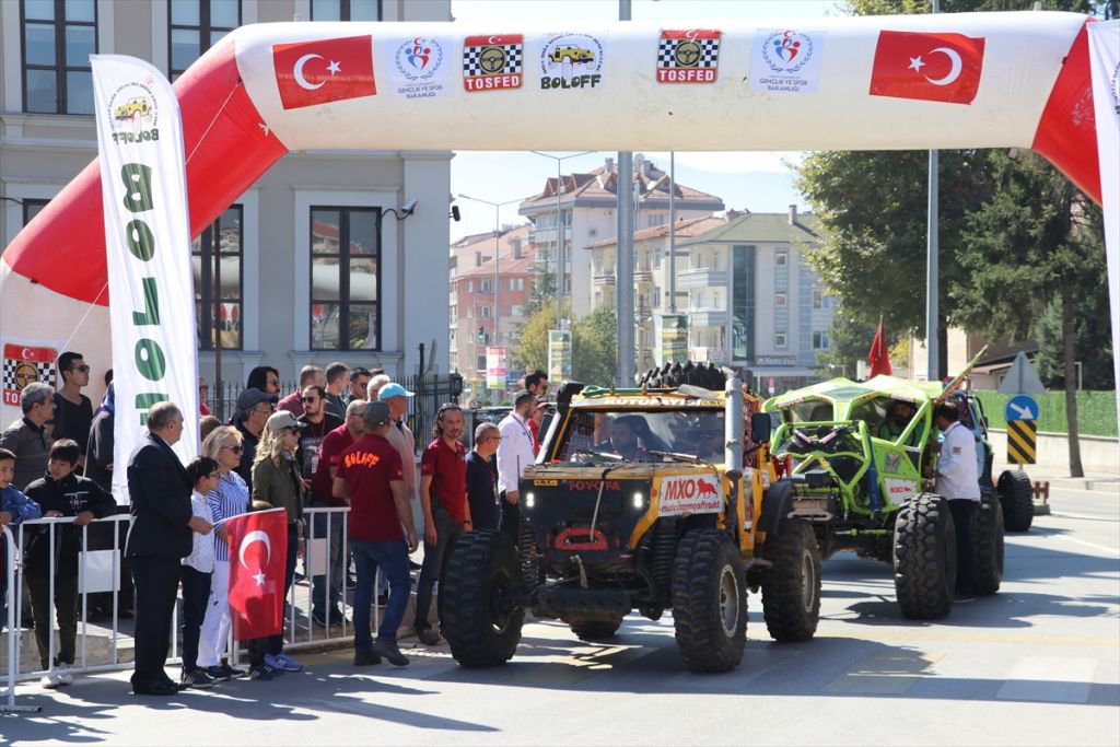 OFF-ROAD YARIŞLARI START ALDI