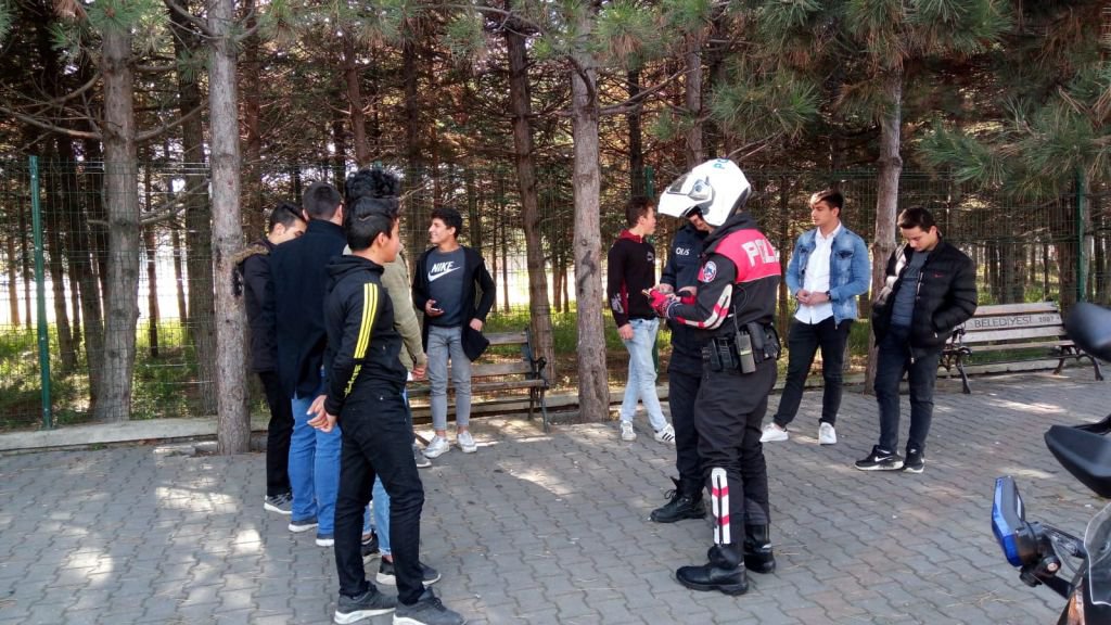 OKUL ÖNLERİNDE OLAĞANÜSTÜ ÖNLEM