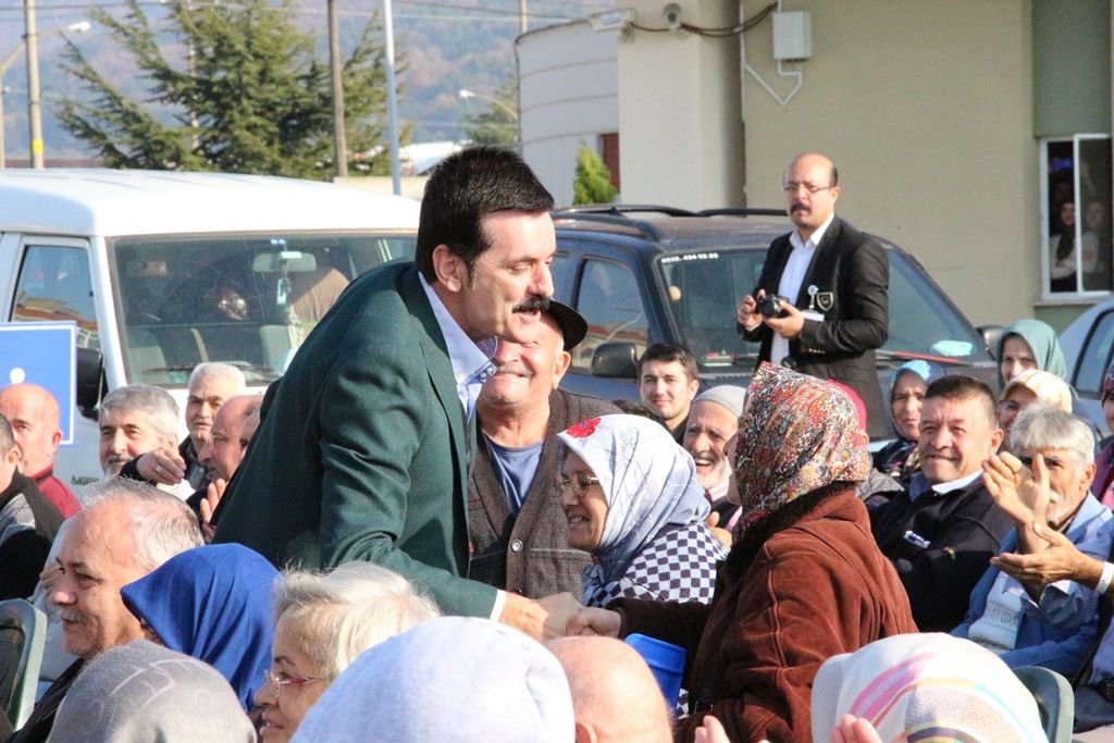 RAMAZAN ÇELİK HASTALARA KONSER VERDİ